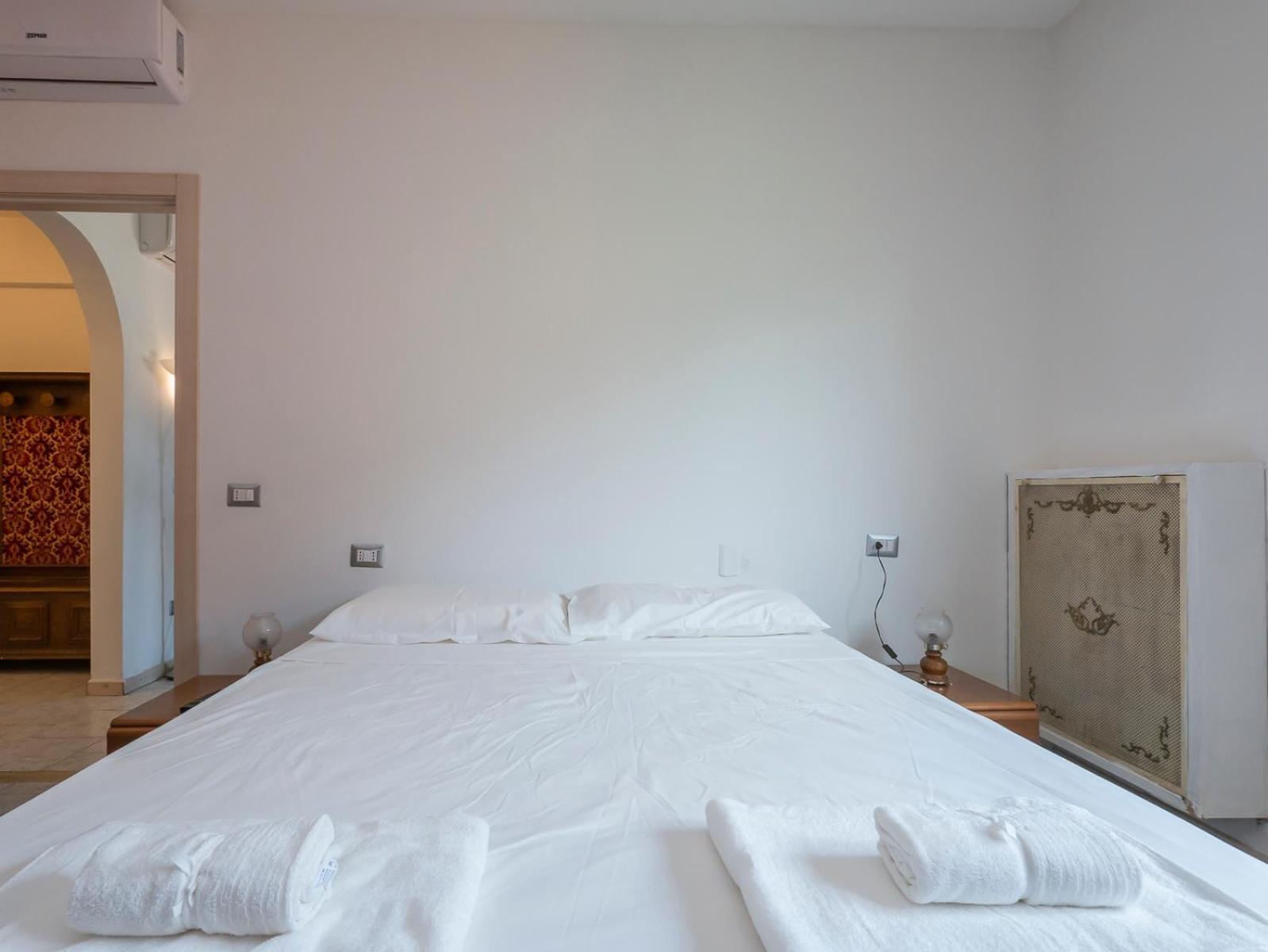 Apartment Ampio E Luminoso Appartamento, Posto Auto Gratuito - Quarenghi Milan