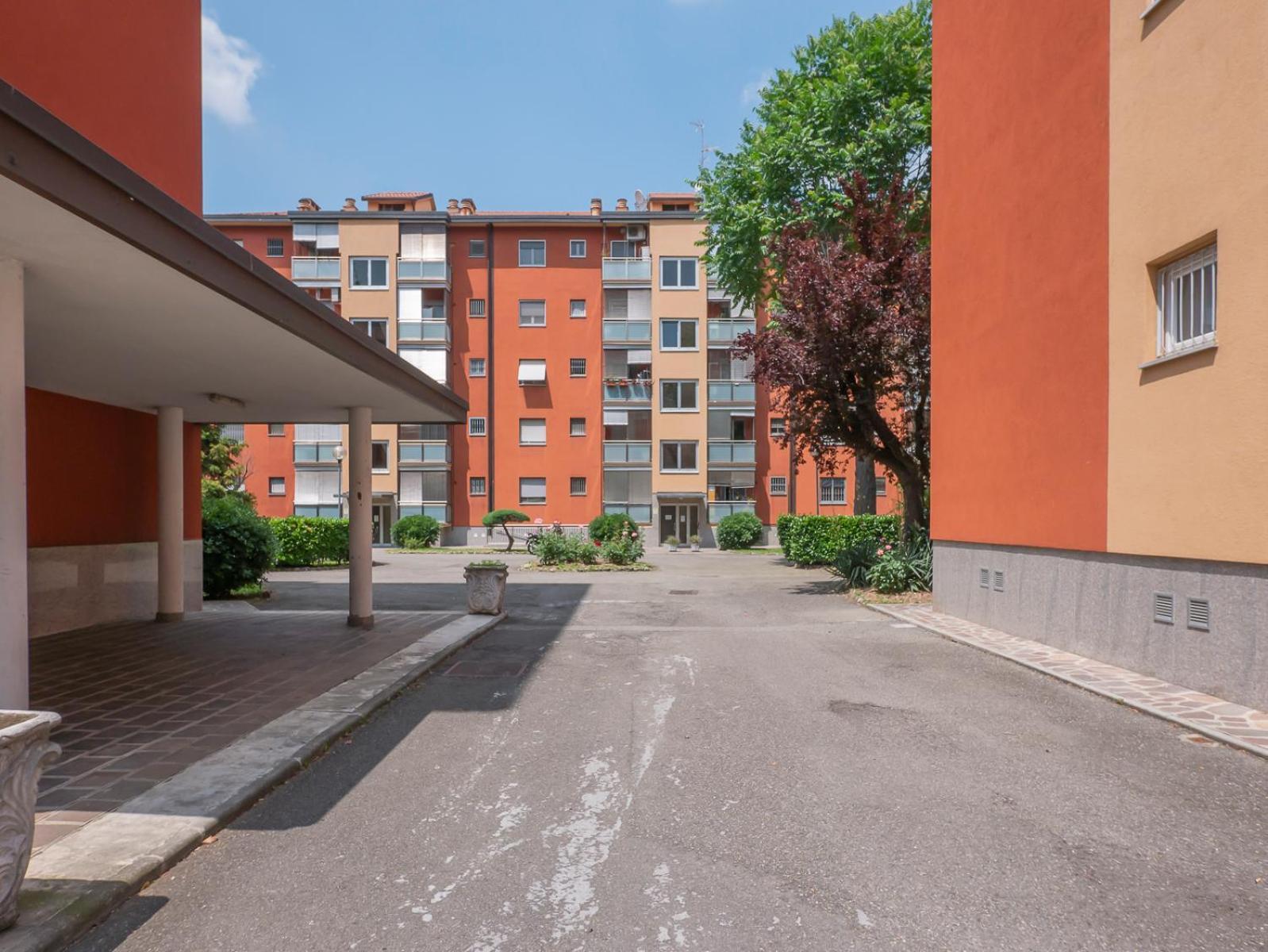 Apartment Ampio E Luminoso Appartamento, Posto Auto Gratuito - Quarenghi Milan